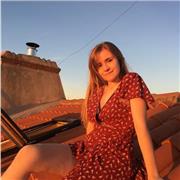 Doy clases particulares de inglés, teniendo el first certificate de Cambridge, y el B2 de la escuela oficial de idiomas de Salamanca